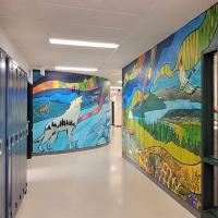 Murales de l'École Ulluriaq, Kangiqsualujjuaq